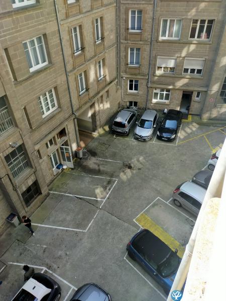 Photo n°10 de :T3 - 2 chambres - Intra-muros / Mer. Parking dans la cour